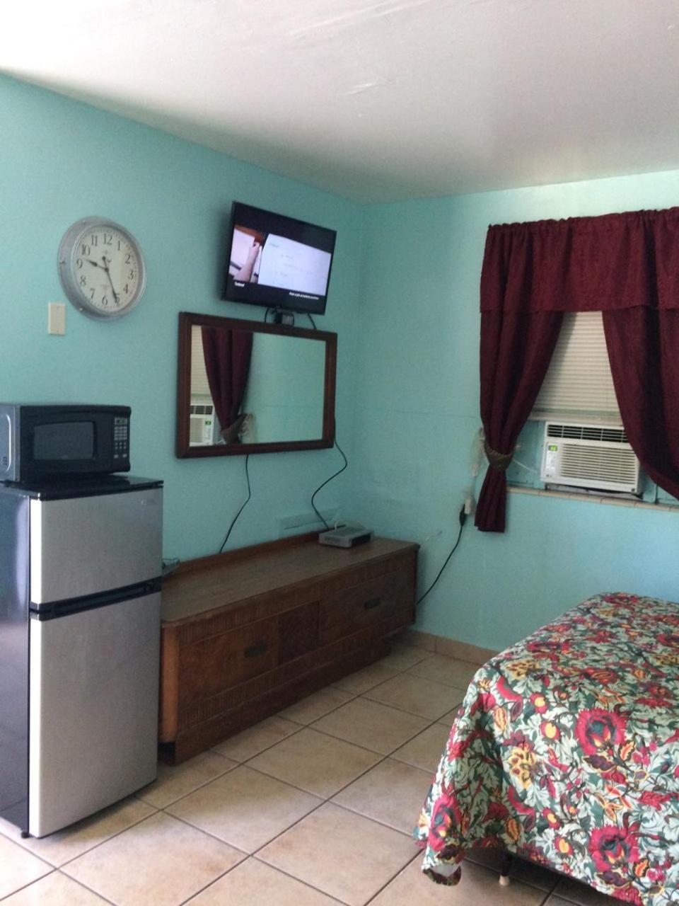 Skylark Motel Perry Exterior photo